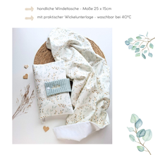 Lade das Bild in den Galerie-Viewer, WINDELTASCHE "Weidenkätzchen" mit Wickeldecke & Wunschnamen