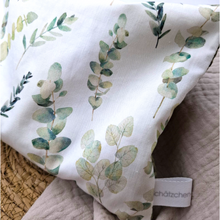 Lade das Bild in den Galerie-Viewer, WÄRMEKISSEN "Eukalyptus" für Neugeborene