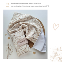 Lade das Bild in den Galerie-Viewer, WINDELTASCHE "Gräser" beige mit Wickeldecke & Wunschnamen