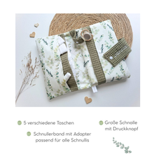 Lade das Bild in den Galerie-Viewer, WINDELTASCHE "Eukalyptus" mit Wickeldecke & Wunschnamen