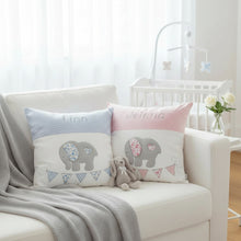 Lade das Bild in den Galerie-Viewer, KUSCHELKISSEN "Elefant" mit Innenkissen - personalisierbar