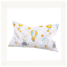Lade das Bild in den Galerie-Viewer, ZIRBENKISSEN mit Innenkissen "Tiere" 40x20 cm