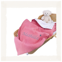 Lade das Bild in den Galerie-Viewer, KUSCHELDECKE "Waffelpique" personalisierbar - Farbwahl