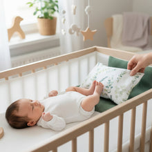 Lade das Bild in den Galerie-Viewer, WÄRMEKISSEN "Eukalyptus" für Neugeborene