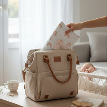 Lade das Bild in den Galerie-Viewer, WINDELTASCHE "Regenbogen" mit Wickeldecke & Wunschnamen