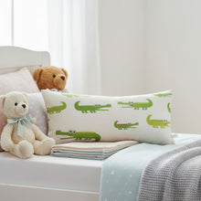 Lade das Bild in den Galerie-Viewer, ZIRBENKISSEN mit Innenkissen "Krokodil" 40x20 cm