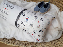 Lade das Bild in den Galerie-Viewer, GEBURTSKISSEN mit Echtmaßen und Gewicht „Piraten“