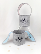 Lade das Bild in den Galerie-Viewer, GROßER HASENKORB / FILZKORB mit Namen in rosa oder hellblau