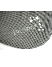 Lade das Bild in den Galerie-Viewer, STRAMPELSACK aus Waffelpique "Sternenregen" mit Wunschnamen - Farbwahl