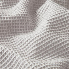 Lade das Bild in den Galerie-Viewer, BABY GESCHENKSET "Hase mit Pusteblume" Strampelsack & Herz mit Geschenkbox - Farbwahl personalisiert