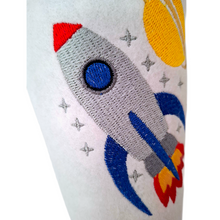 Lade das Bild in den Galerie-Viewer, SCHULTÜTE &quot;Rakete&quot; personalisiert m. Namen blau/weiß Stoff - 70 cm mit Rohling
