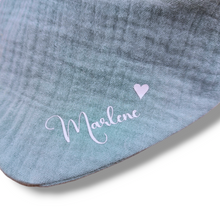 Lade das Bild in den Galerie-Viewer, 3er SET HALSTÜCHER &quot;Musselin&quot; mit Motiv &amp; Namen mit Geschenkbox zur Geburt oder Taufe personalisiert
