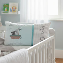 Lade das Bild in den Galerie-Viewer, TAUFKISSEN "Elefant" mit Taufspruch, Wunschname und Widmung personalisiert
