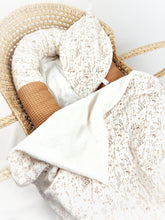 Lade das Bild in den Galerie-Viewer, BABY KUSCHELDECKE mit Plüsch &quot;Gräser&quot;
