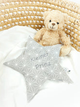 Lade das Bild in den Galerie-Viewer, WÄRMEKISSEN &quot;Stern&quot; mit Wunschname - Farbwahl
